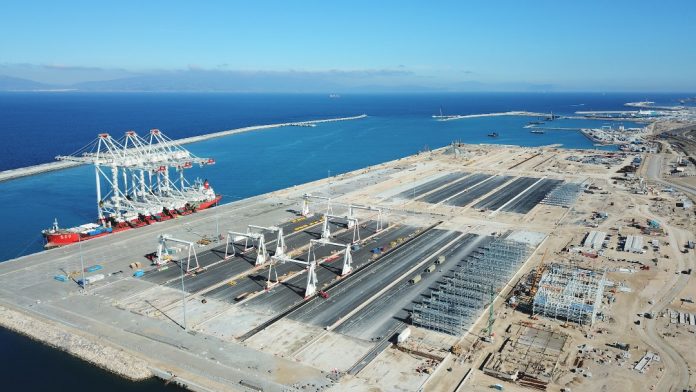http://www.infomediaire.net/transbordement-le-maroc-en-passe-de-devenir-lun-des-plus-importants-lieux-au-monde/